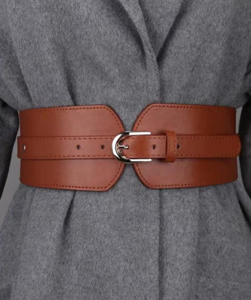 C17/A38 - Ceinture cuir marron avec Boucle de ceinture laiton brut C17/A38 - Ceinture cuir marron avec Boucle de ceinture laiton brut